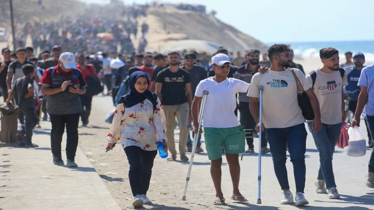 Gaza Continuation of Thousands of Displaced Returning from the South to the City and Areas in the North