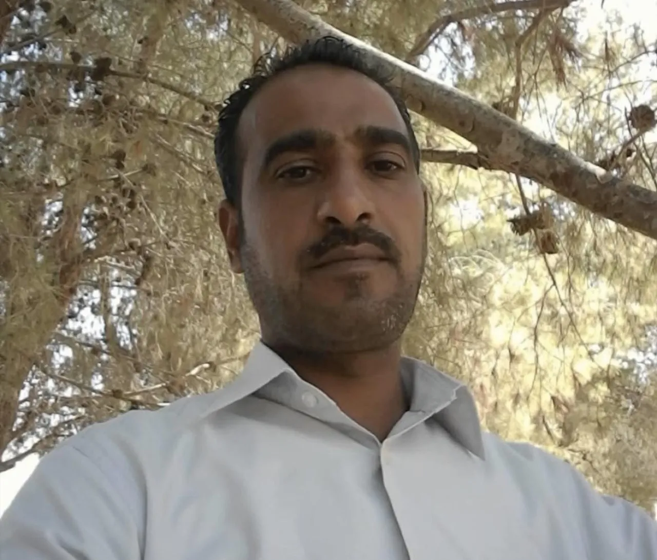 الحزن يخيم على المفرق بعد وفاة الشاب عاطف العظامات