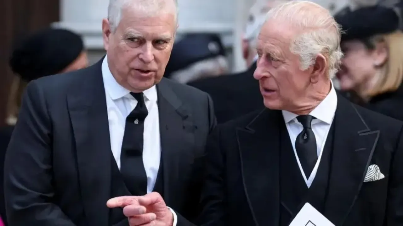 صحف بريطانية تكشف رسائل إلكترونية جديدة لأندرو مع المدان إبستين