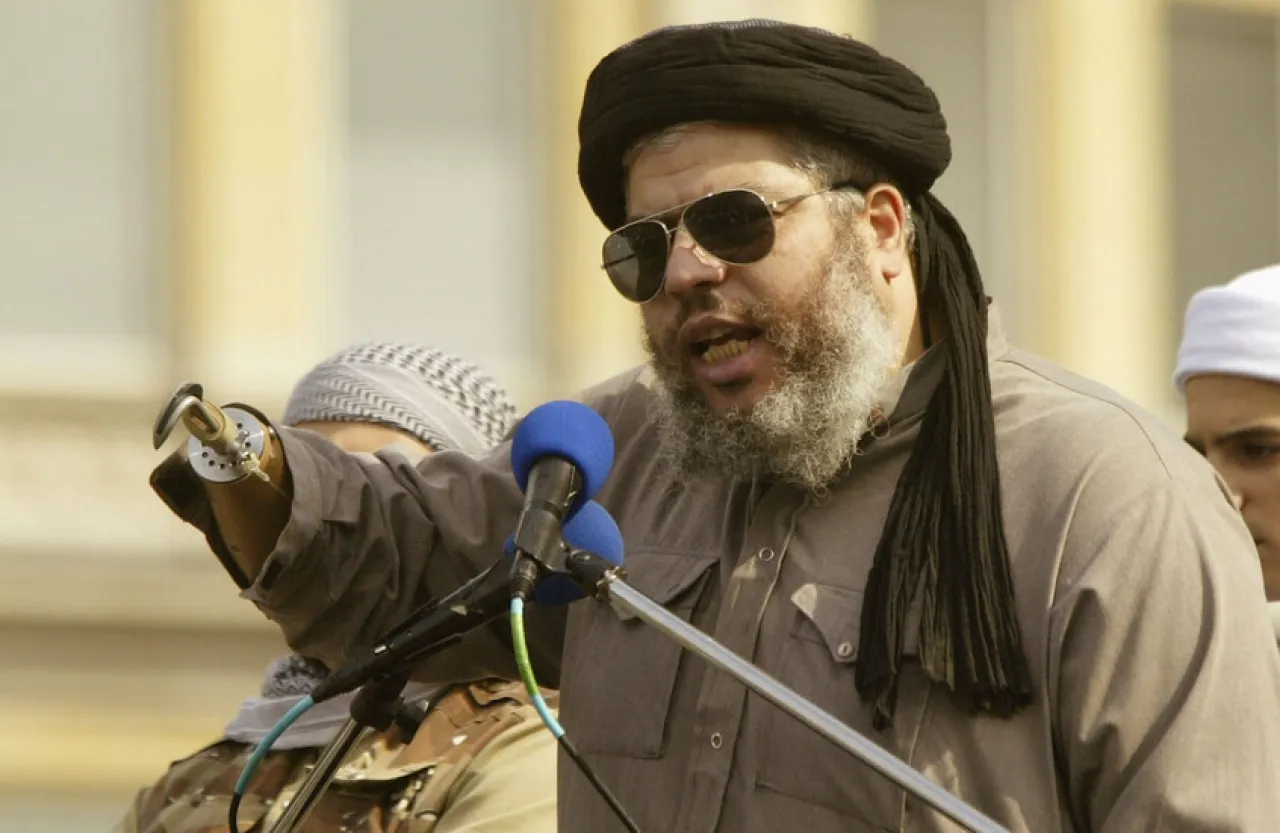 أبو حمزة المصري يطلب الرحمة من السلطات الأمريكية