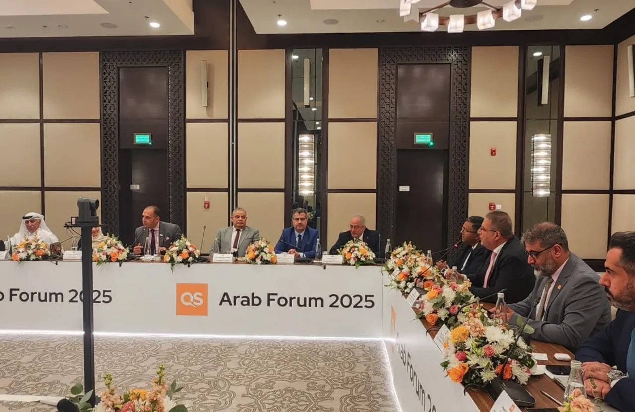 رئيس جامعة البترا يشارك في منتدى QS العربي بجامعة السلطان قابوس