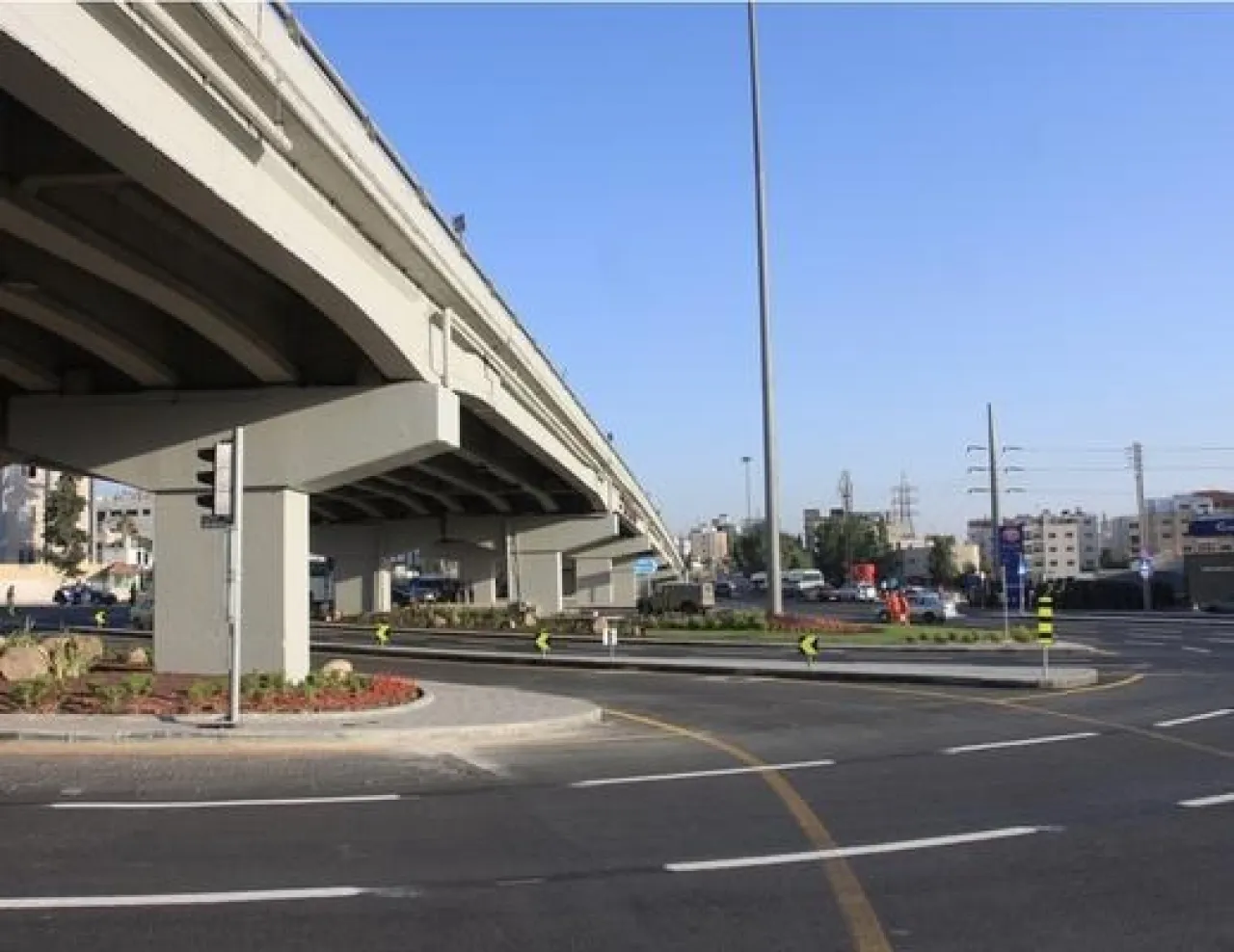 Partial closure for 10 days Public Works begins the final phase of rehabilitating the Eighth Bridge
