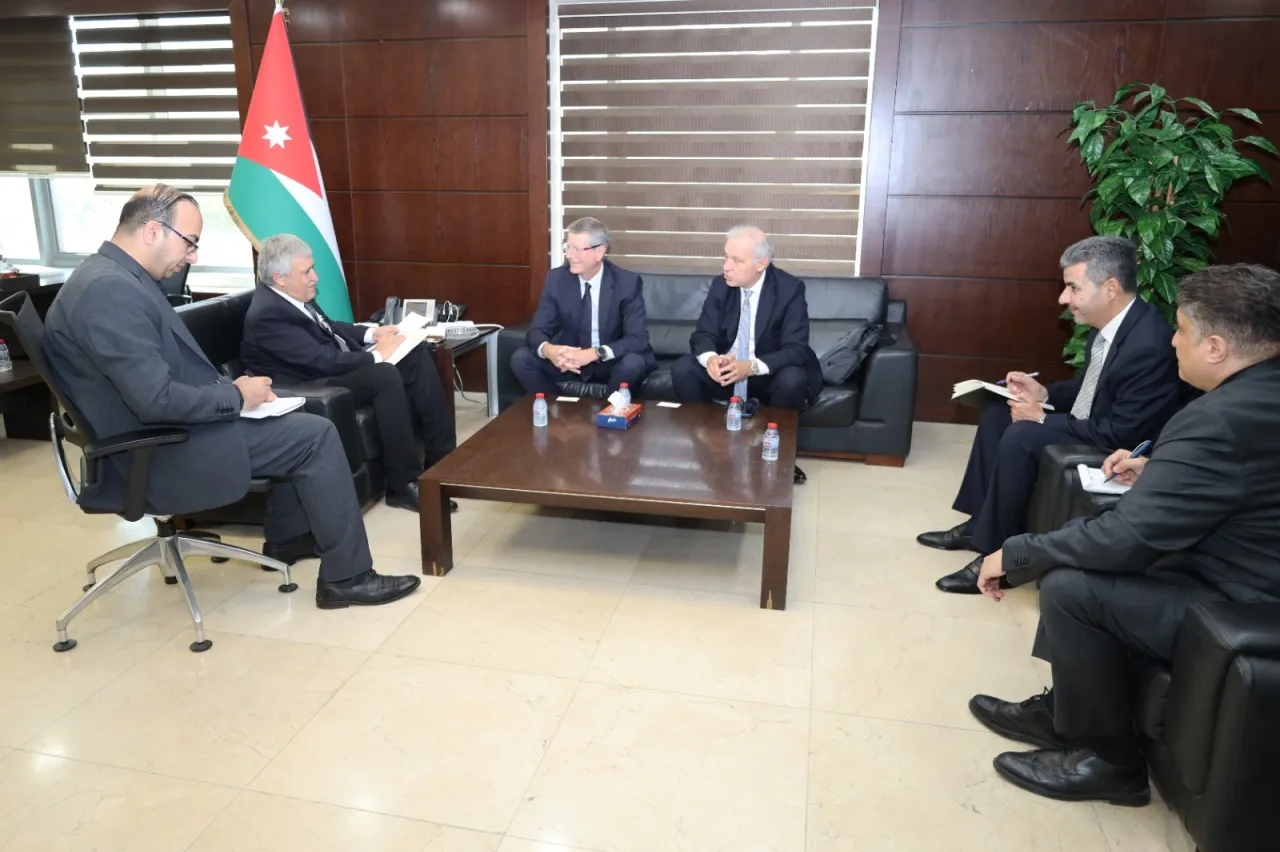 The Minister of Transport meets the Chairman and CEO of the International Airport Group