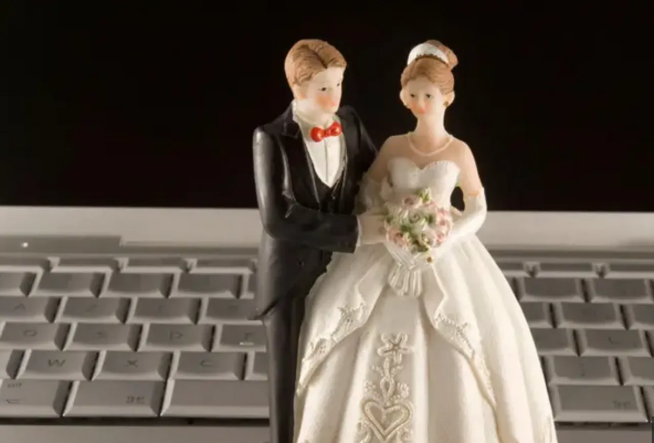 تزوّج عبر الإنترنت في أبو ظبي خلال 24 ساعة وبأقل من 218 دولاراً