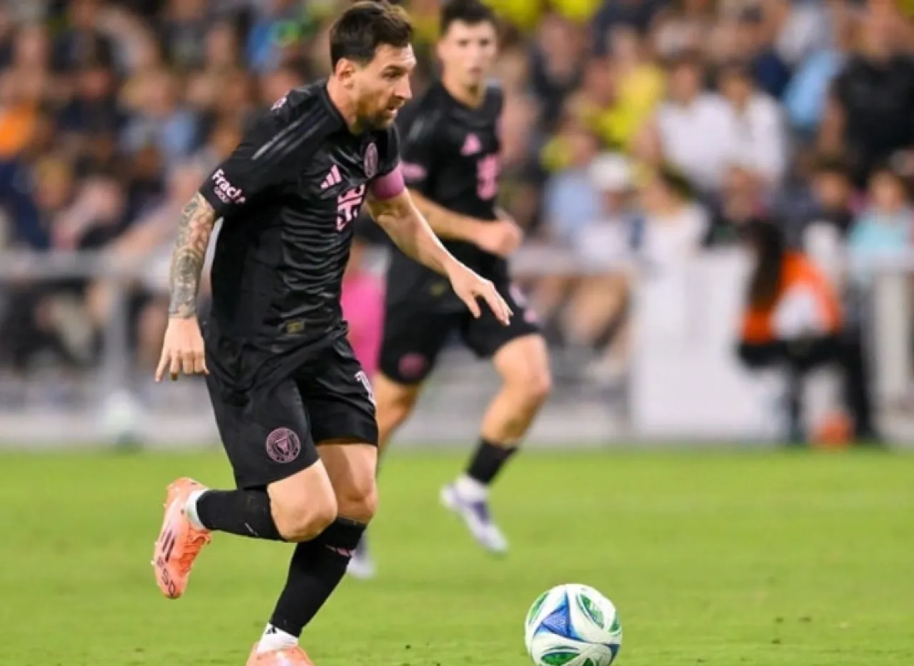 مشروع بيكهام يدفع ميسي لتجديد عقده الأمريكي