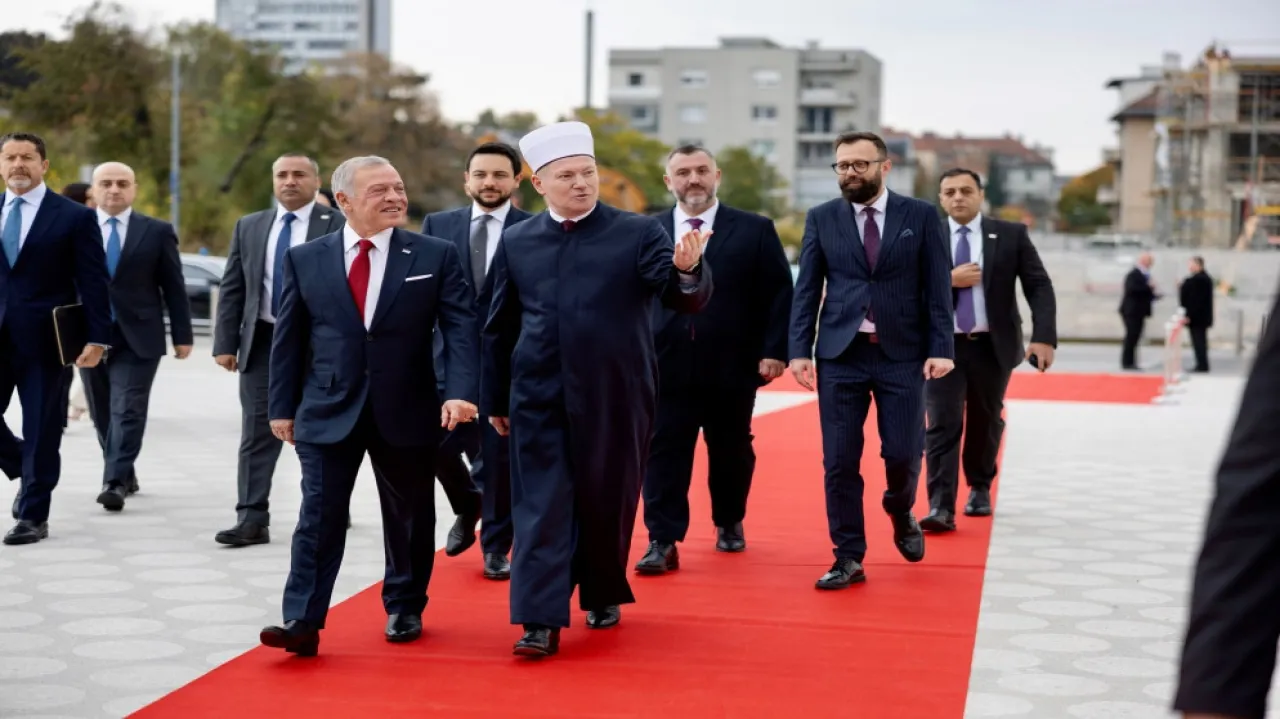 الملك وولي العهد يزوران مسجد ليوبليانا في سلوفينيا