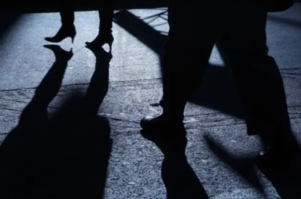 مسؤول فيتنامي يتحرش بموظفة كورية خلال زيارة رسمية