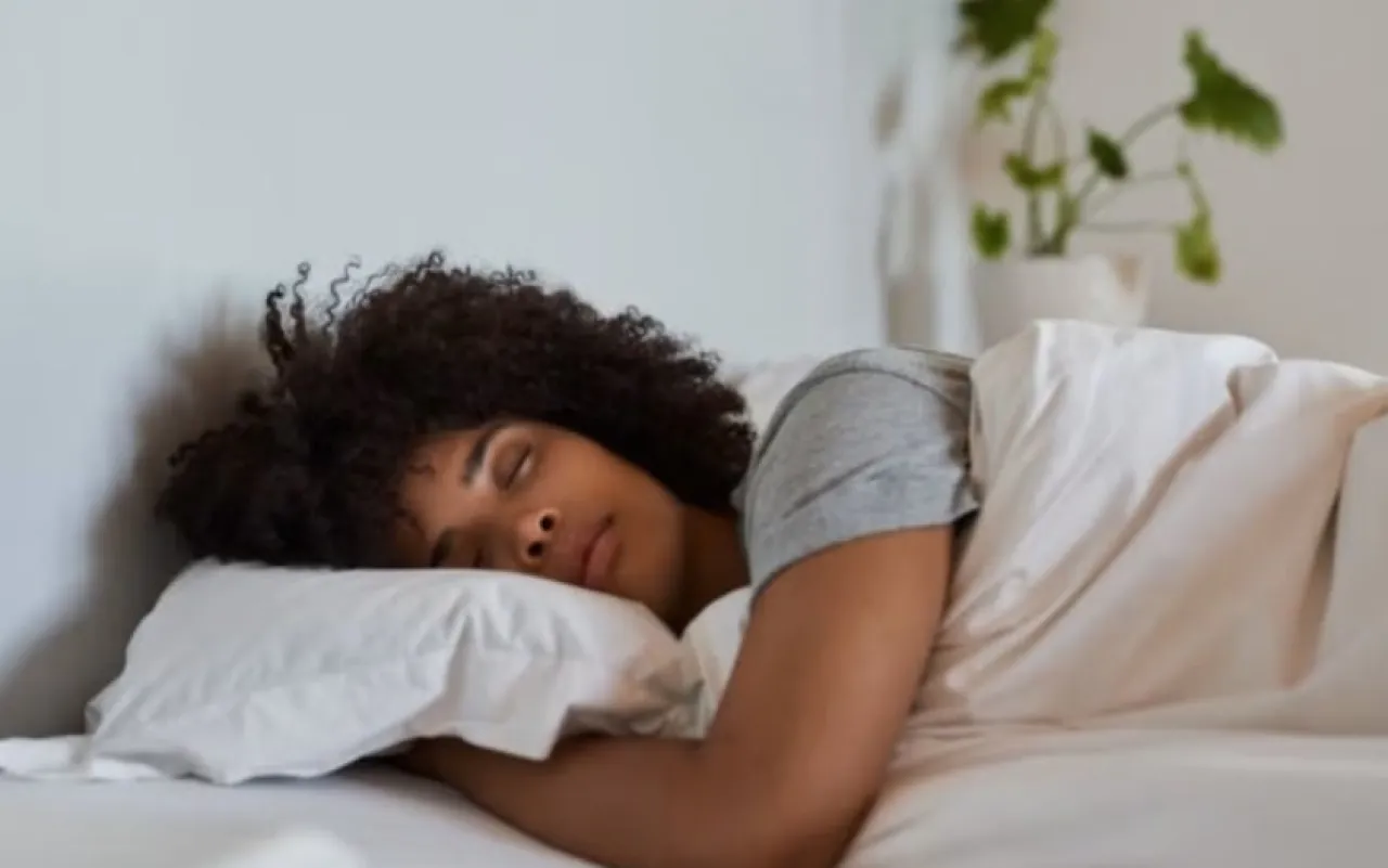 هل تساعد طريقة النوم العسكرية على النوم في دقيقتين