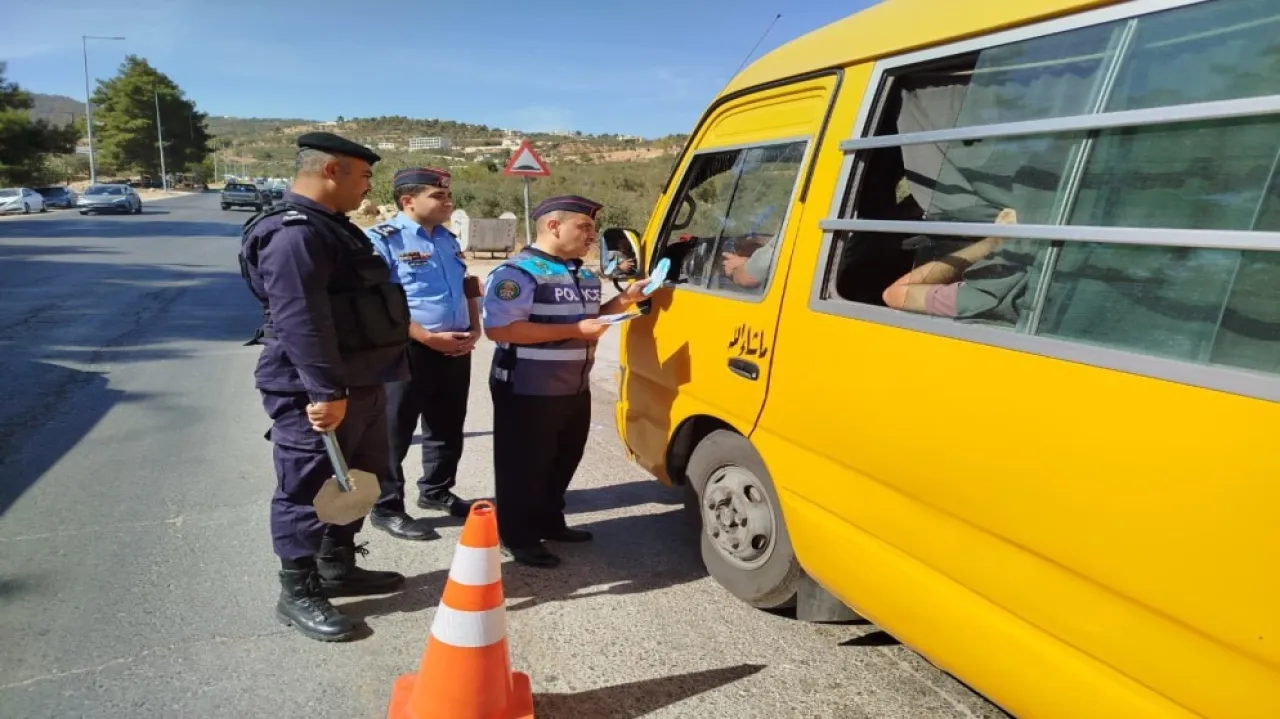 الأمن العام يواصل حملته لتفقد جاهزية المركبات لفصل الشتاء