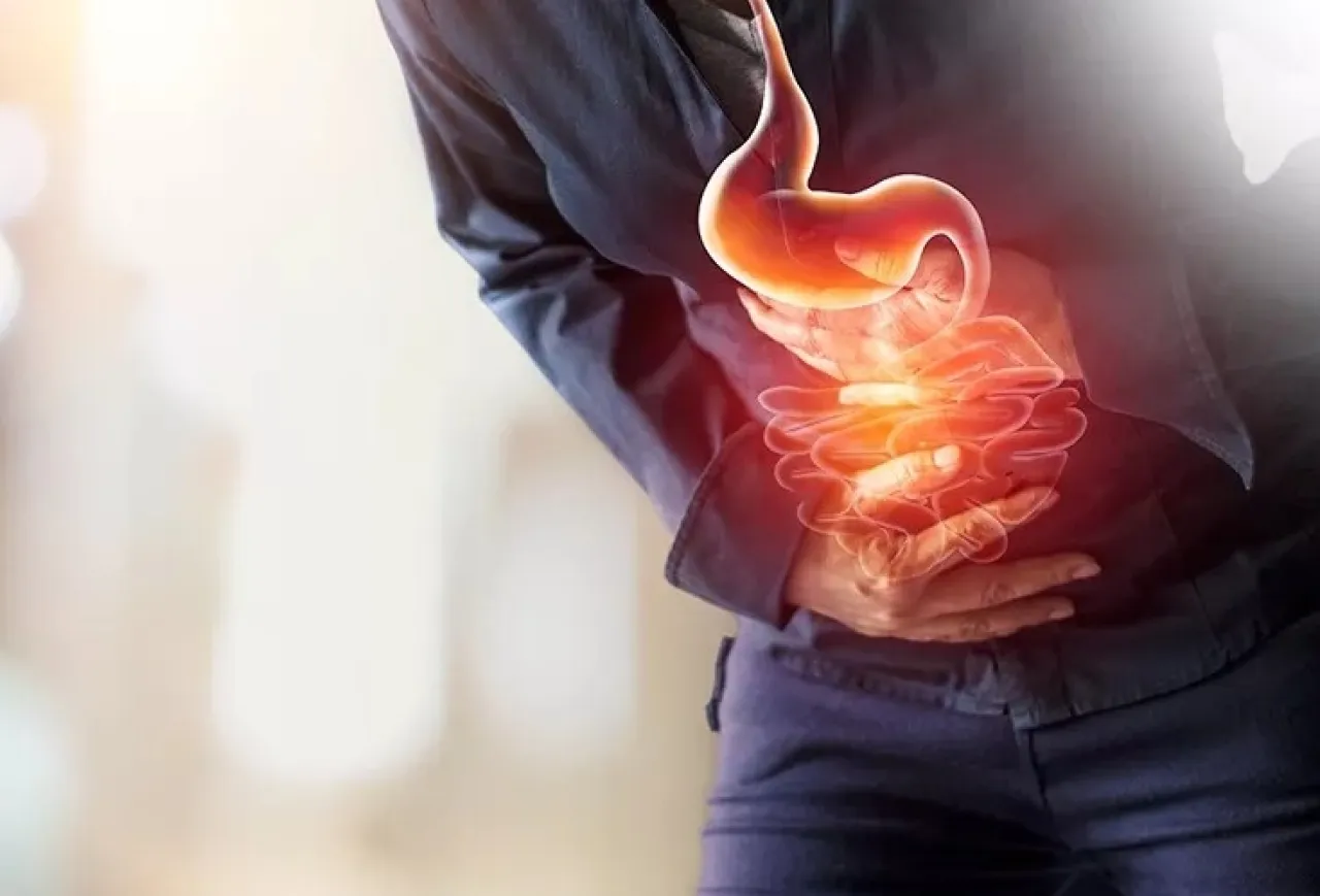 دراسة تكشف علاقة القولون العصبي بالعمل ليلا