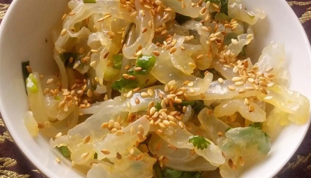 سلطة قنديل البحرهل تحمي البشرة من التجاعيد