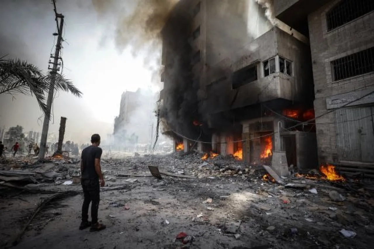 إصابة فلسطيني برصاص جيش الاحتلال وسط قطاع غزة