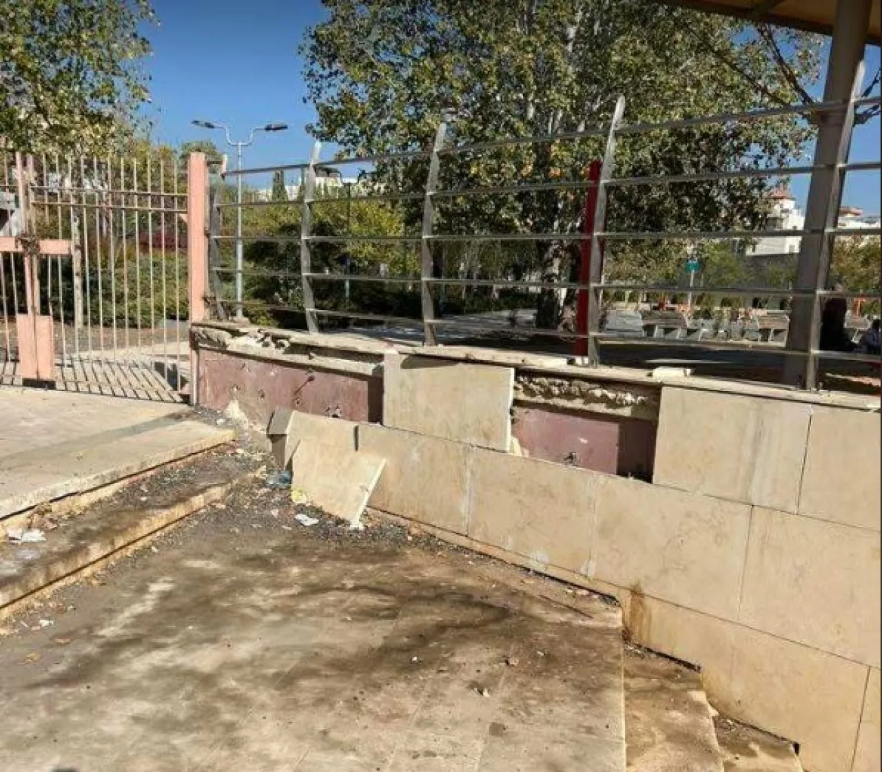 بعد نشر خبرني أمانة عمان تنظف حديقة في عبدون  صور وفيديو