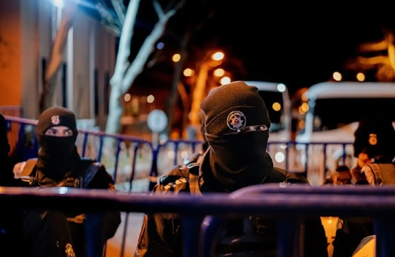 تركيا توقيف دبلوماسيين حاليين وسابقين بتهمة الارتباط بتنظيم غولن