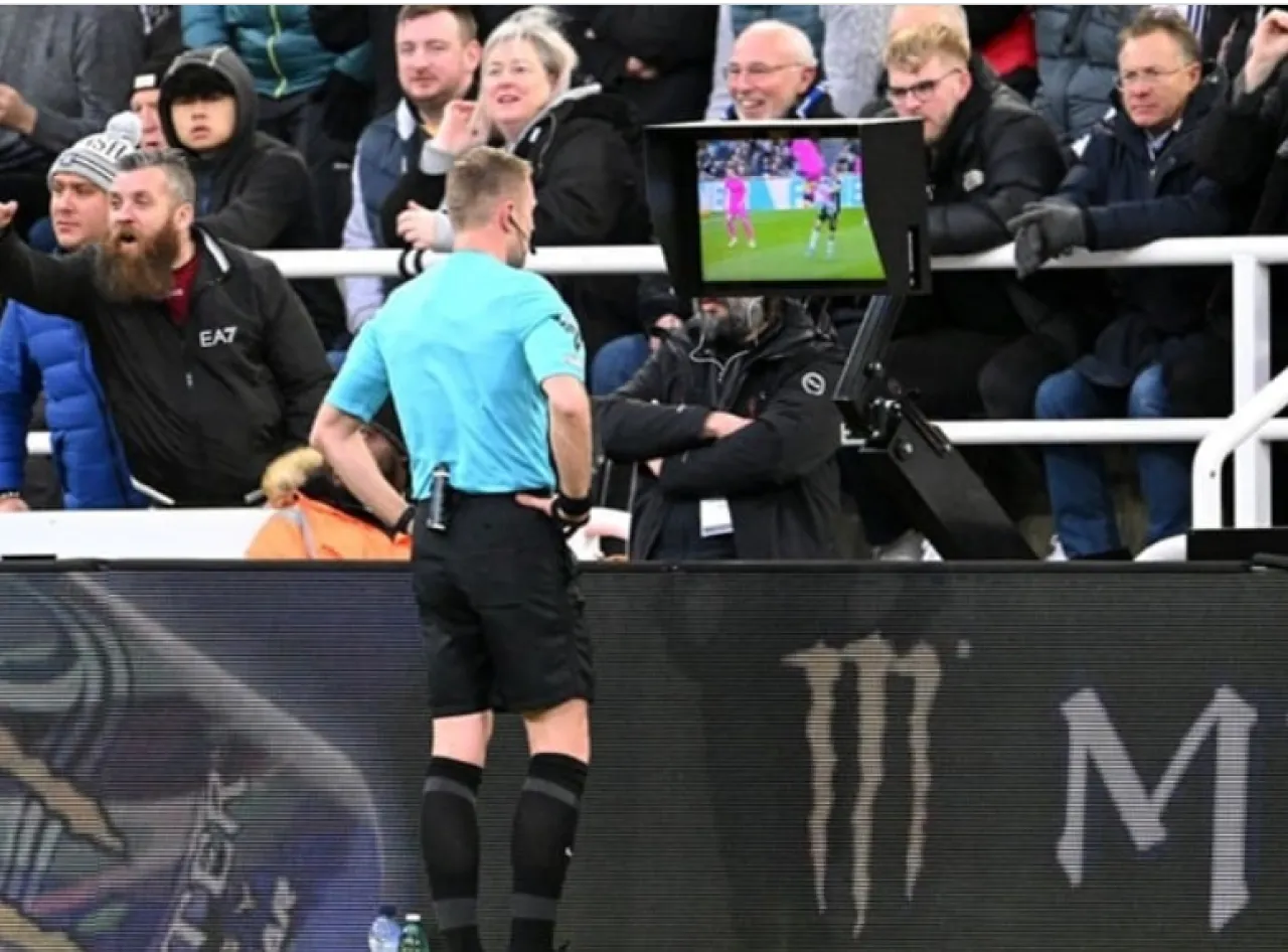 توسيع صلاحيات تقنية الفيديو في البطاقات الصفراء