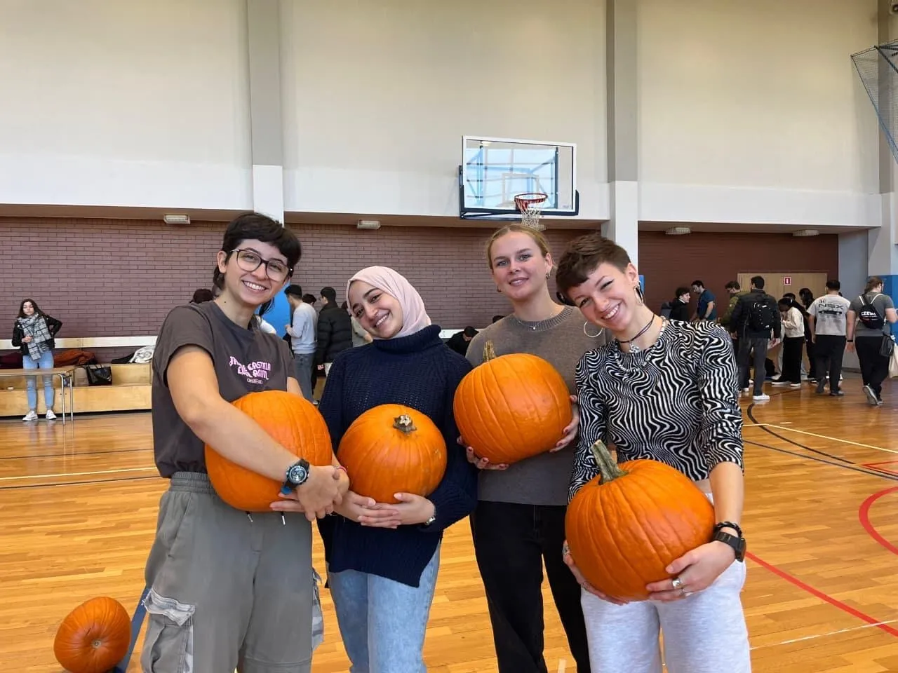 AlZaytoonah University of Jordan sends its students to European Union universities within the Erasmus program