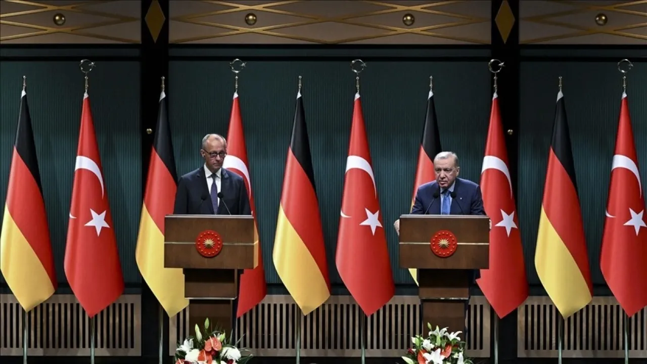 أردوغان للمستشار الألماني ألا ترون الإبادة الإسرائيلية في غزة