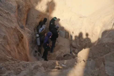 المقاومة تبحث عن جثث أسرى الاحتلال