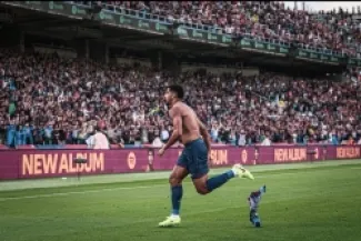 أراوخو يحتفل بالهدف