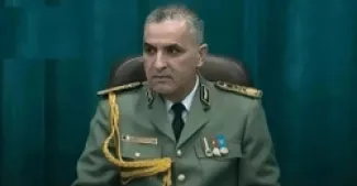 الجزائر تسجن مدير المخابرات (ناصر الجن)