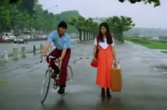 علّق عرض فيلم 