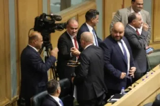 نواب يهنئون خميس عطية