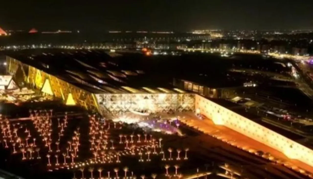 ضبط فتاة حاولت دخول المتحف المصري الكبير بتصريح مزور