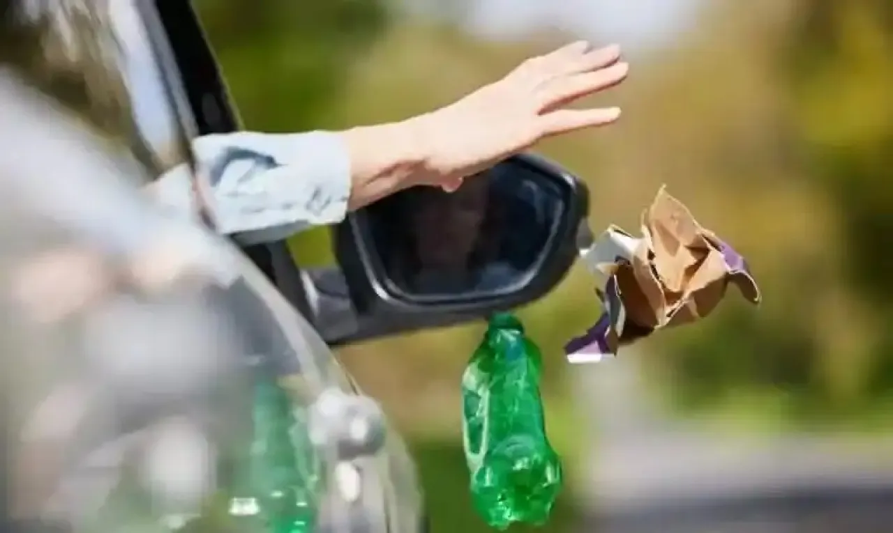 المخالفات البيئية   تعبيرية