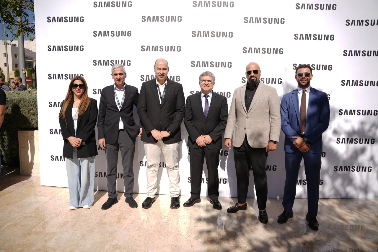 سامسونج إلكترونيكس المشرق العربي تفتتح المعرض الخاص بمتجرها الإلكتروني