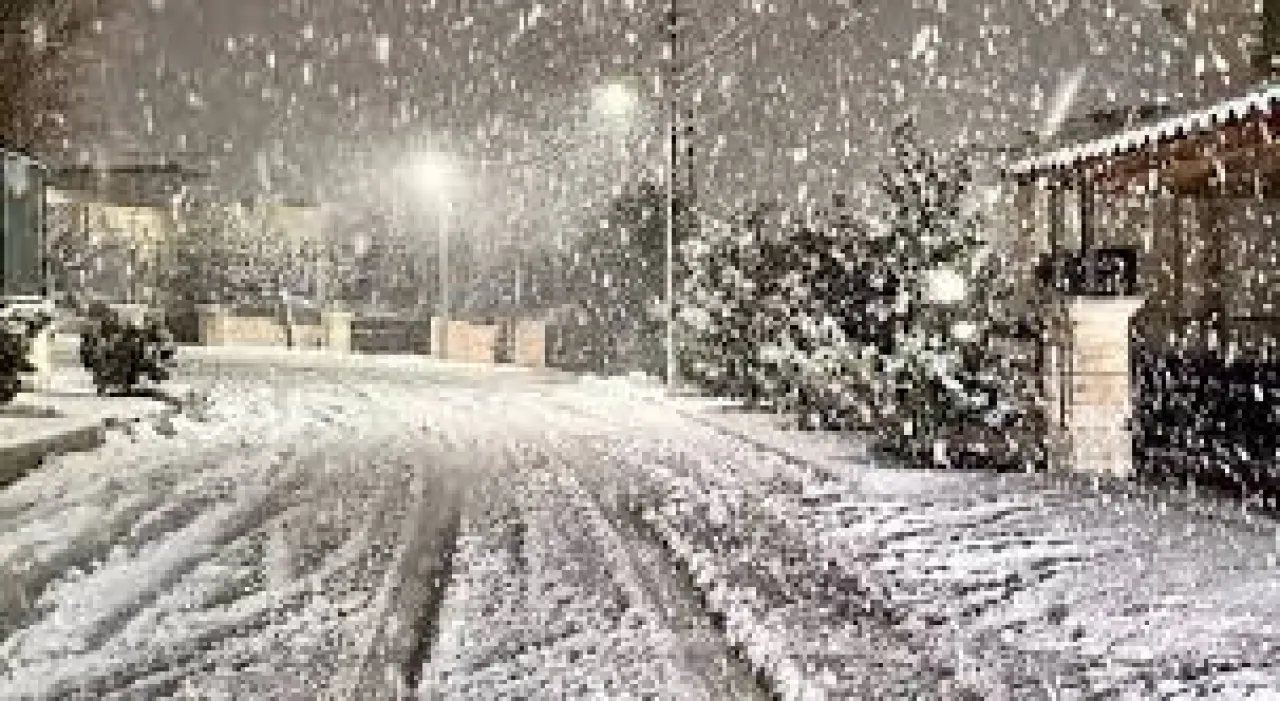 Does the first upcoming weather depression in Jordan bring chances of snowfall