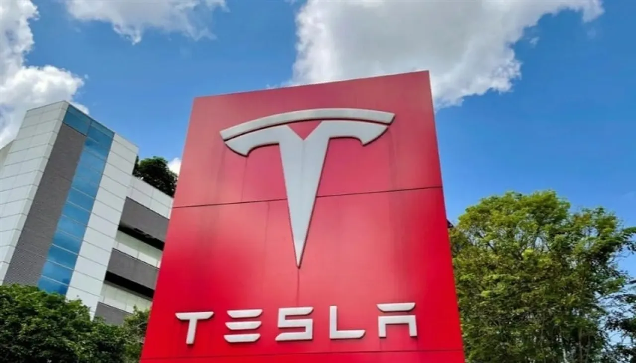 Tesla Opens Its Doors to Apple for the First Time CarPlay Support Coming Soon in Its Cars