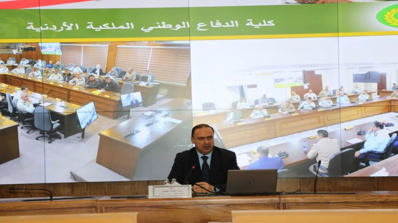 المومني الدولة الأردنيّة عكفت على تنظيم وتطوير  الإعلام بوعي وانفتاح