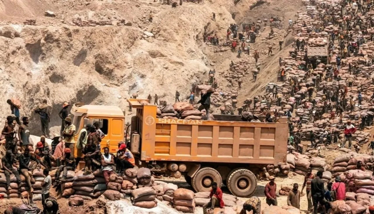 Watch Terrifying Moments of a Mine Collapse in the Democratic Republic of the Congo