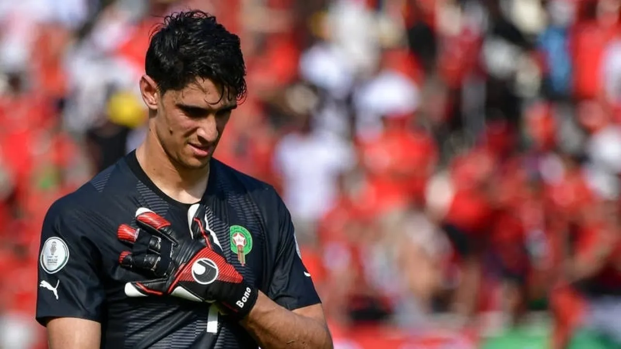 Bono Wins Best Goalkeeper in Africa Award