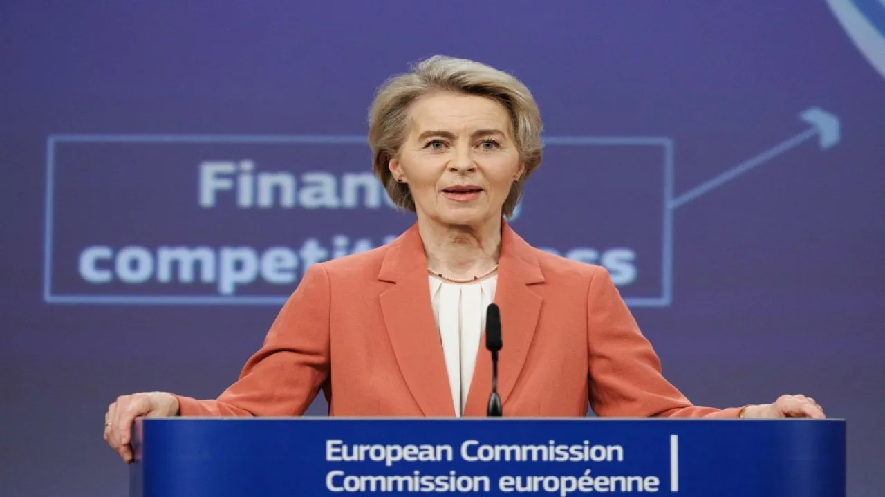 President of the European Commission Ukraines borders cannot be changed by force or its army reduced