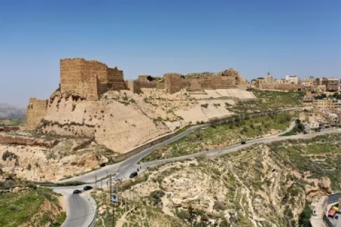 لجنة مجلس محافظة الكرك تقر مشروع  موازنة 2026  