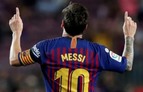 مدرب برشلونة يرفض ميسي نهائياً