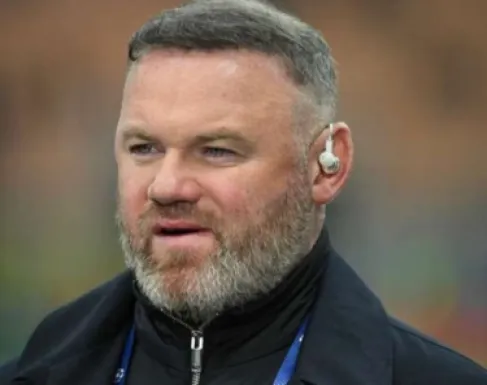 روني يفتح النار على صفقات مانشستر يونايتد