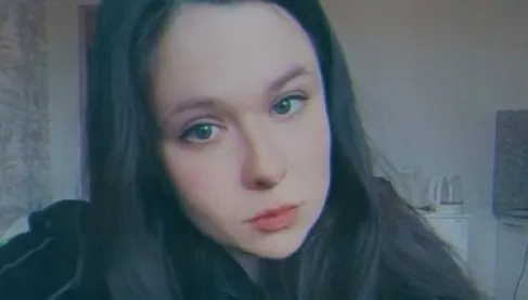 روسيا.. أم تقطع رأس طفلها المعاق وتلقيها في بحيرة