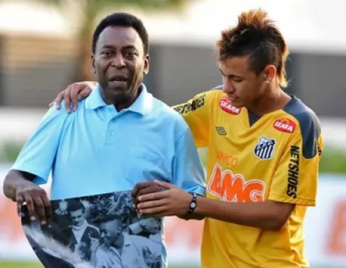 مقابل 18 مليون دولار.. نيمار يستحوذ على إرث بيليه بالكامل