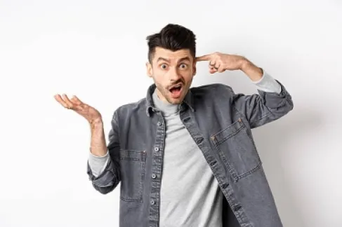 اليكم مواصفات الرجل الغبي