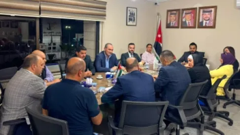 حزب الاتحاد الوطني الأردني يدرس القوانين الاستثمارية بعد الجولات الملكية الآسيوية