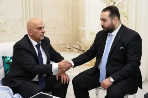 الحموري وعثمان نسايب 