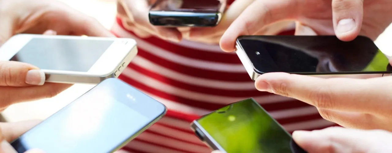 When Should You Give Your Child a Smartphone