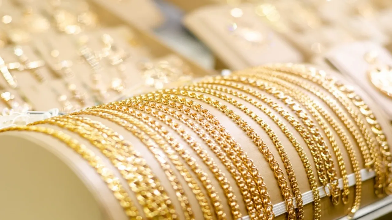 Decrease in the selling price of 21karat gold by 30 piastres in Jordan on Tuesday