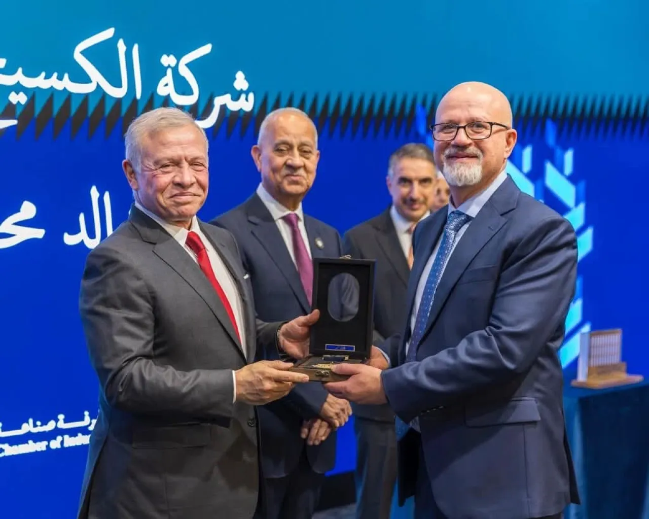 الملك عبد الله الثاني يُكرّم شركة الكسيح لتصنيع الأطعمة  تقديراً لريادتها في الابتكار وتعزيز حضور الصناعة الغذائية الأردنية عال