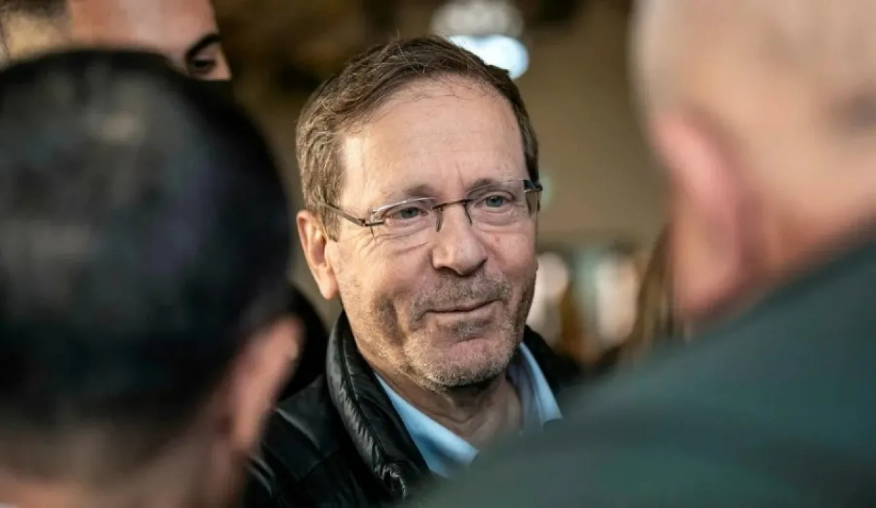 Threats within the Presidents House Businessman Threatens to Reveal Dangerous Secrets if Netanyahu is Granted Pardon