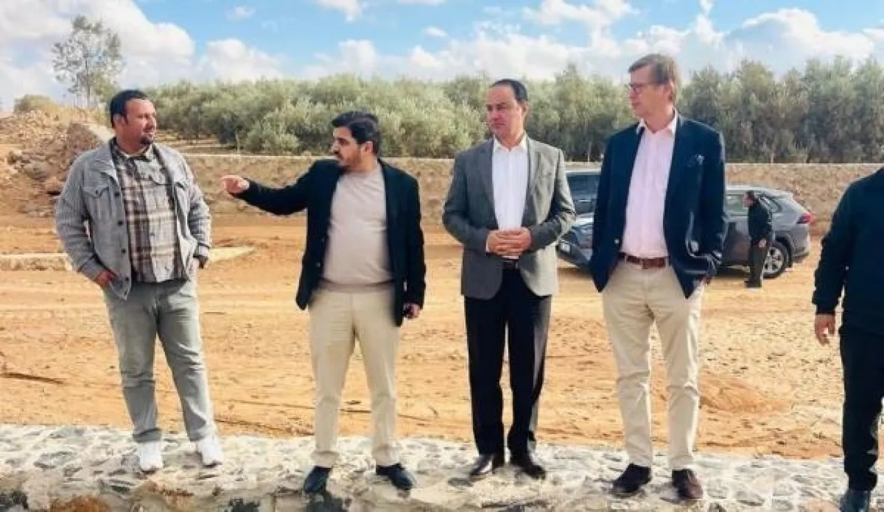 السفير الألماني دراسة تمويل مشاريع جديدة في أم الجمال