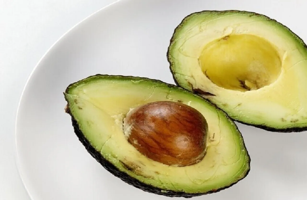 The Role of Avocado in Lowering Harmful Cholesterol Levels in the Body
