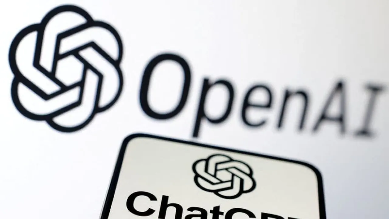 ChatGPT Captures Top Spot on iPhone Apps in 2025